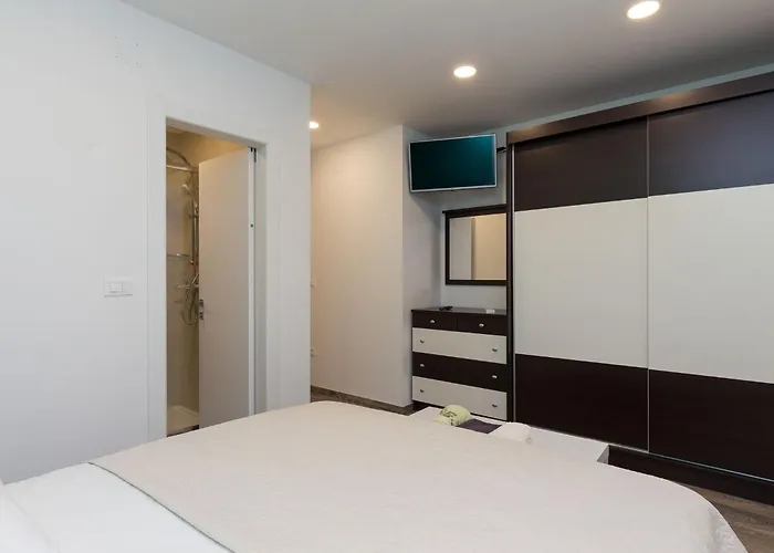 H&d - Two Bedroom With Balcony And Sea View * Dubrovnik