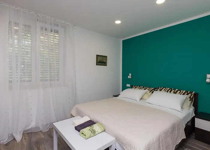 H&d - Two Bedroom With Balcony And Sea View דוברובניק