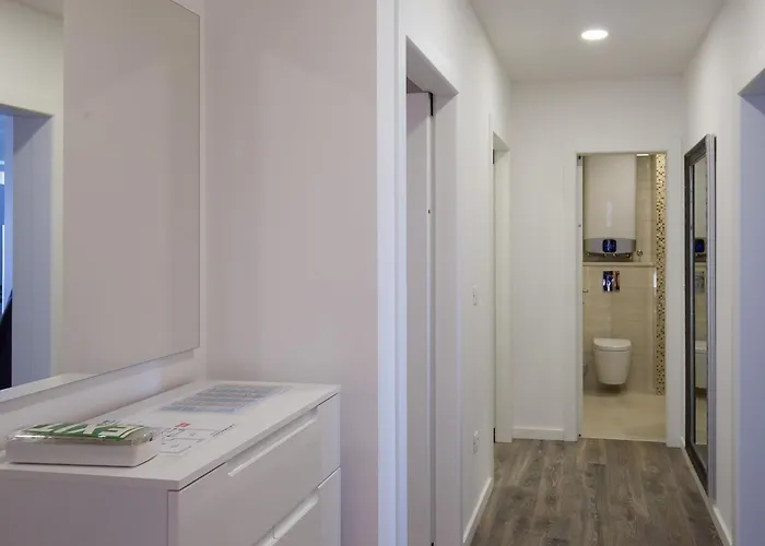 H&d - Two Bedroom With Balcony And Sea View דירה