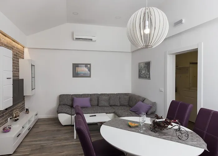 H&d - Two Bedroom With Balcony And Sea View דירה דוברובניק