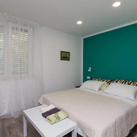 H&d - Two Bedroom With Balcony And Sea View Дубровник