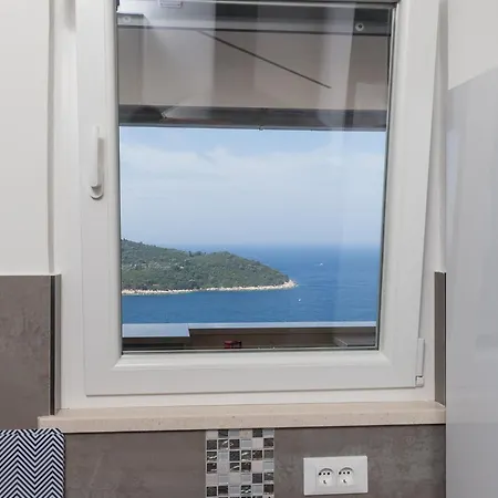 H&d - Two Bedroom With Balcony And Sea View *