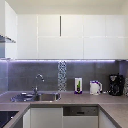 H&d - Two Bedroom With Balcony And Sea View * دوبروفينك