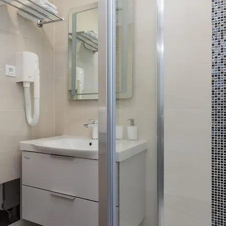 Апартаменты H&d - Two Bedroom With Balcony And Sea View