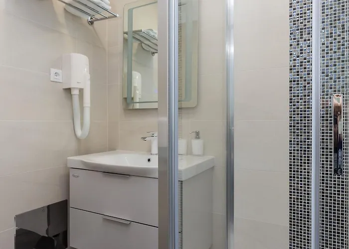 Lejlighed H&d - Two Bedroom With Balcony And Sea View