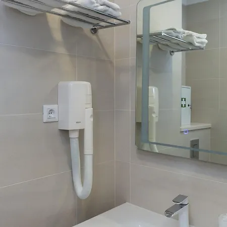 Apartament H&d - Two Bedroom With Balcony And Sea View