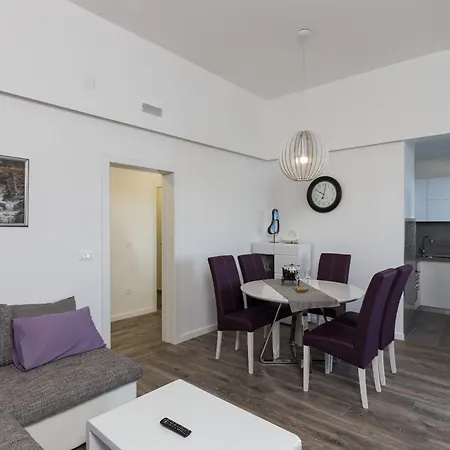 H&d - Two Bedroom With Balcony And Sea View